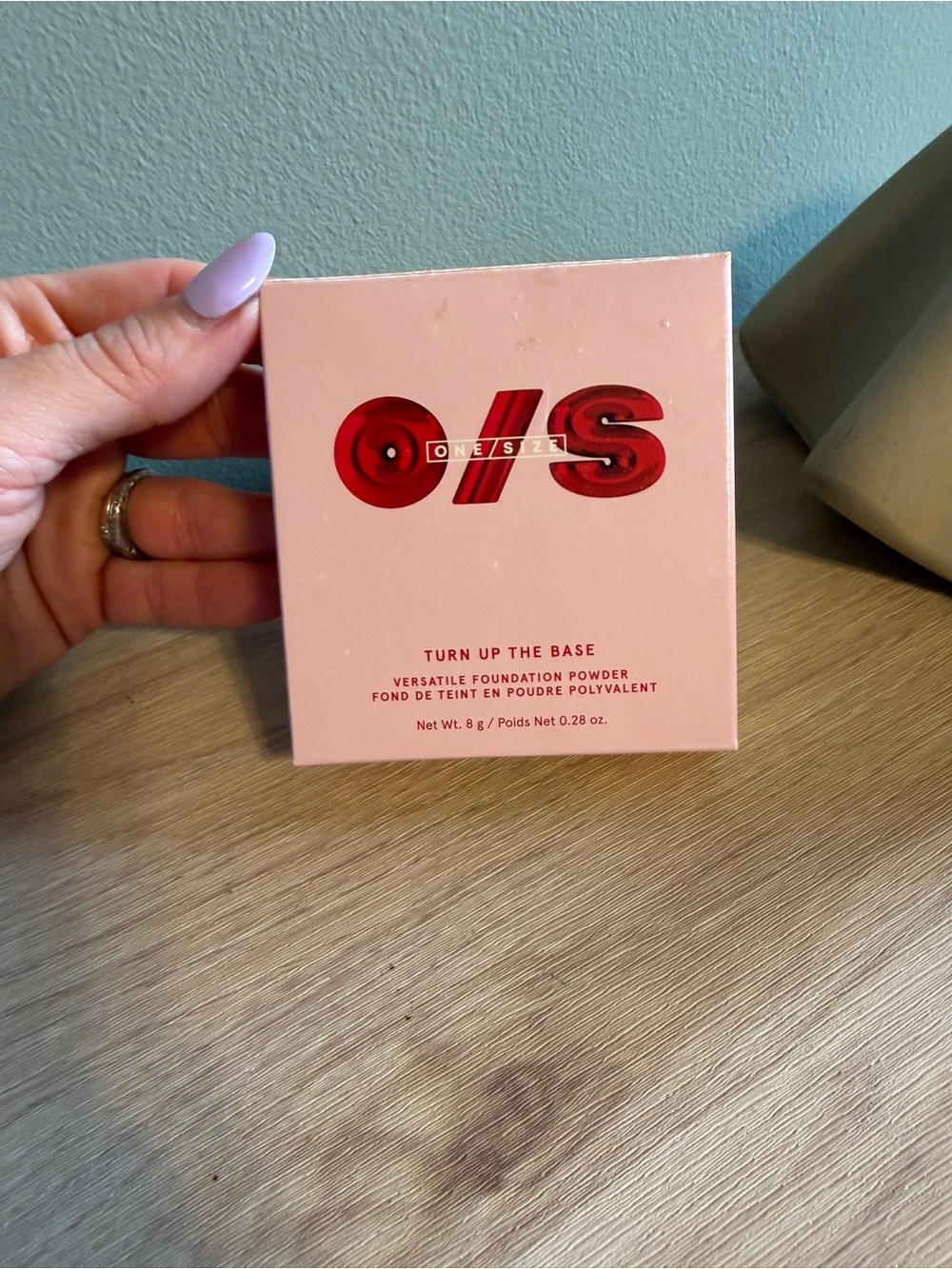 ONE/SIZE Pressed Setting Powder Compact in Red Case - Picture 4 of 4